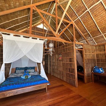 Tabari Dive Lodge Pulau Mansuar Екстер'єр фото